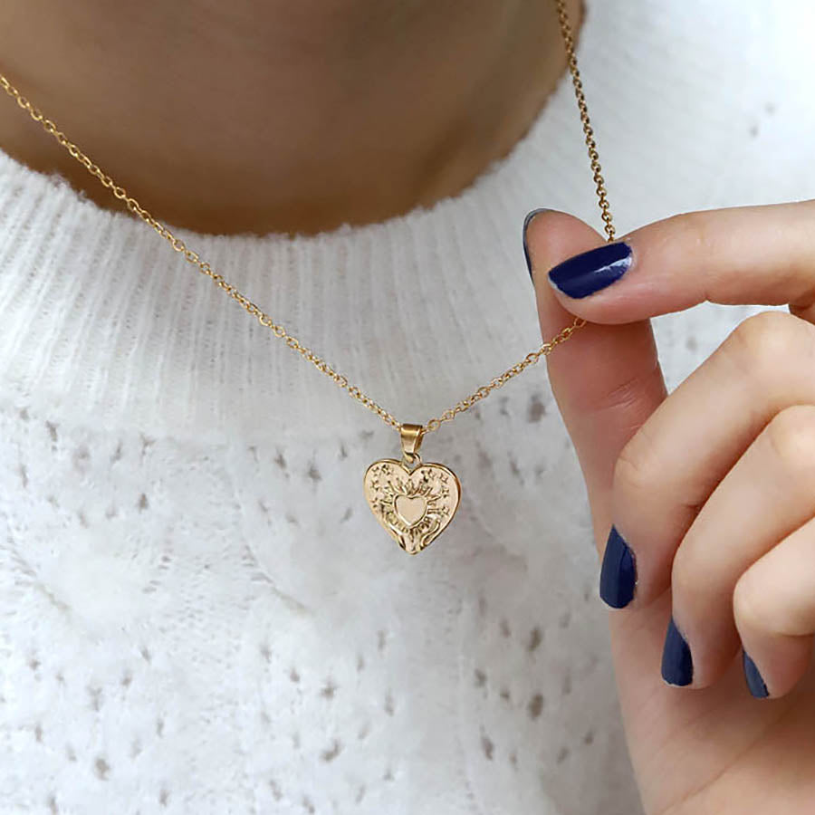 Aélis Heart Necklace