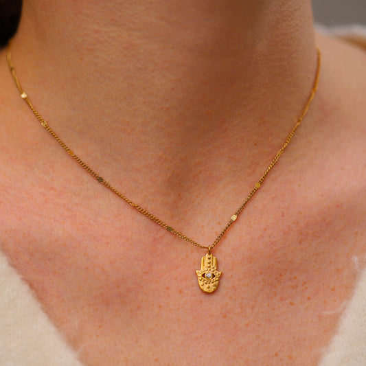 Fatma hand necklace