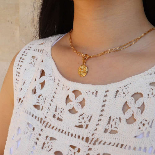 Auralie Clover Half Clip Necklace