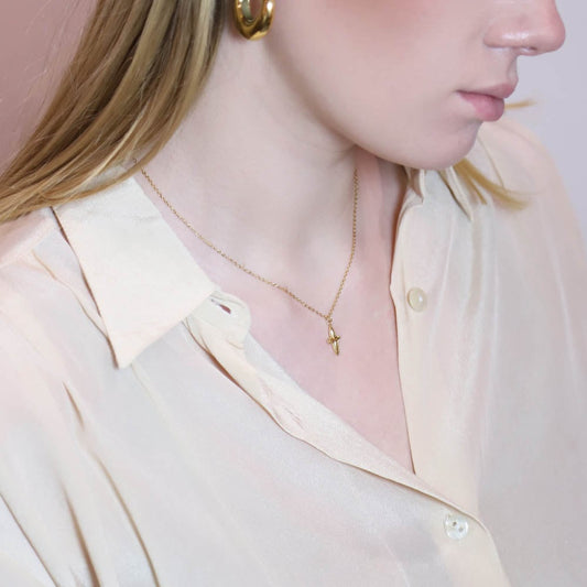 Kreste Cross Necklace