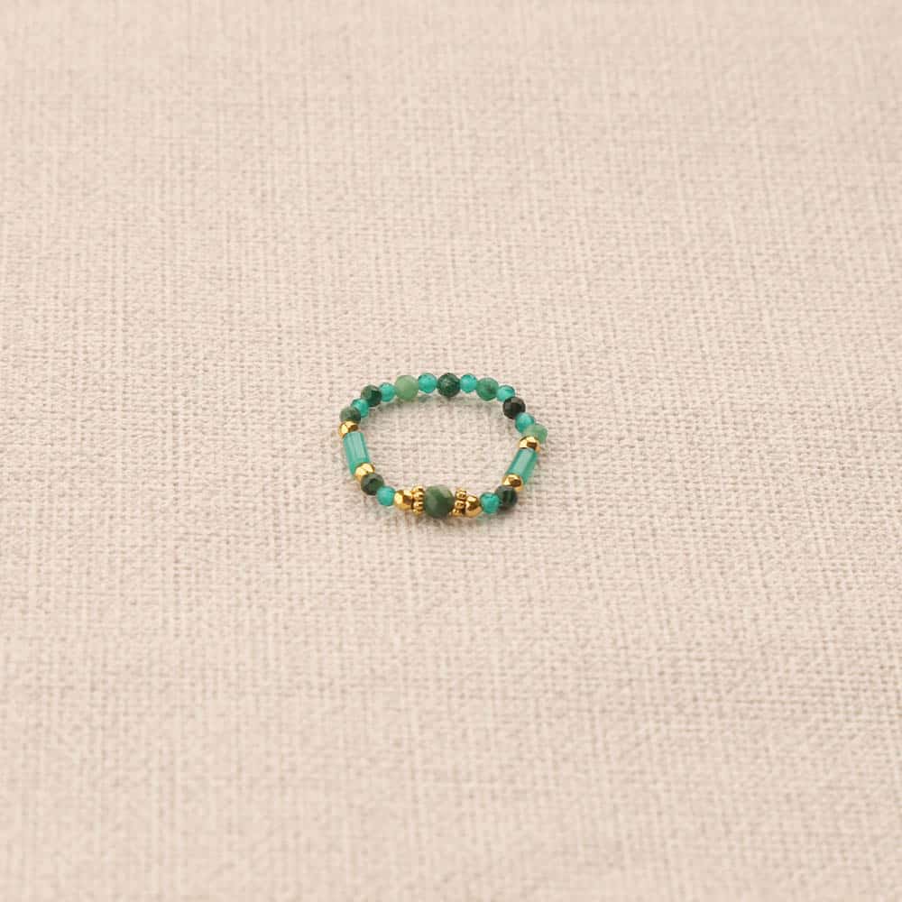 Mandana_gemstones_elastic_ring Green