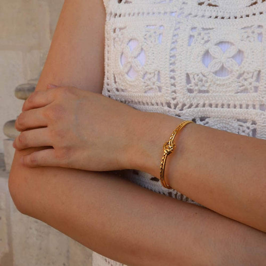 Ysia Twisted Knot Bangle Les Cleias