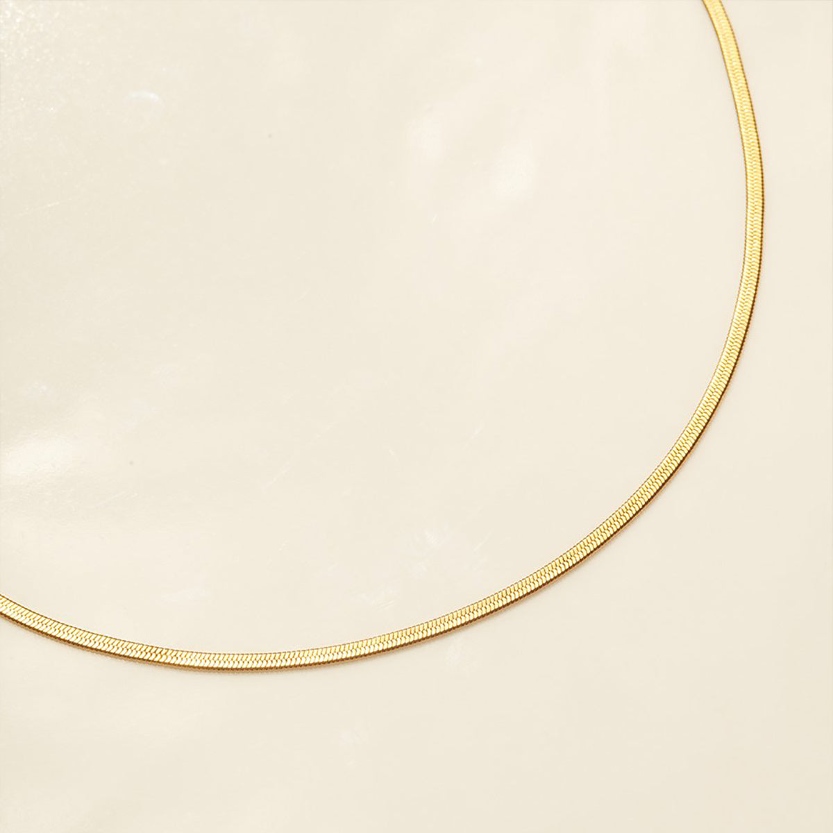 Athena Snake short necklace