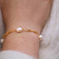 Heras paperclip 3 pearls ST bracelet