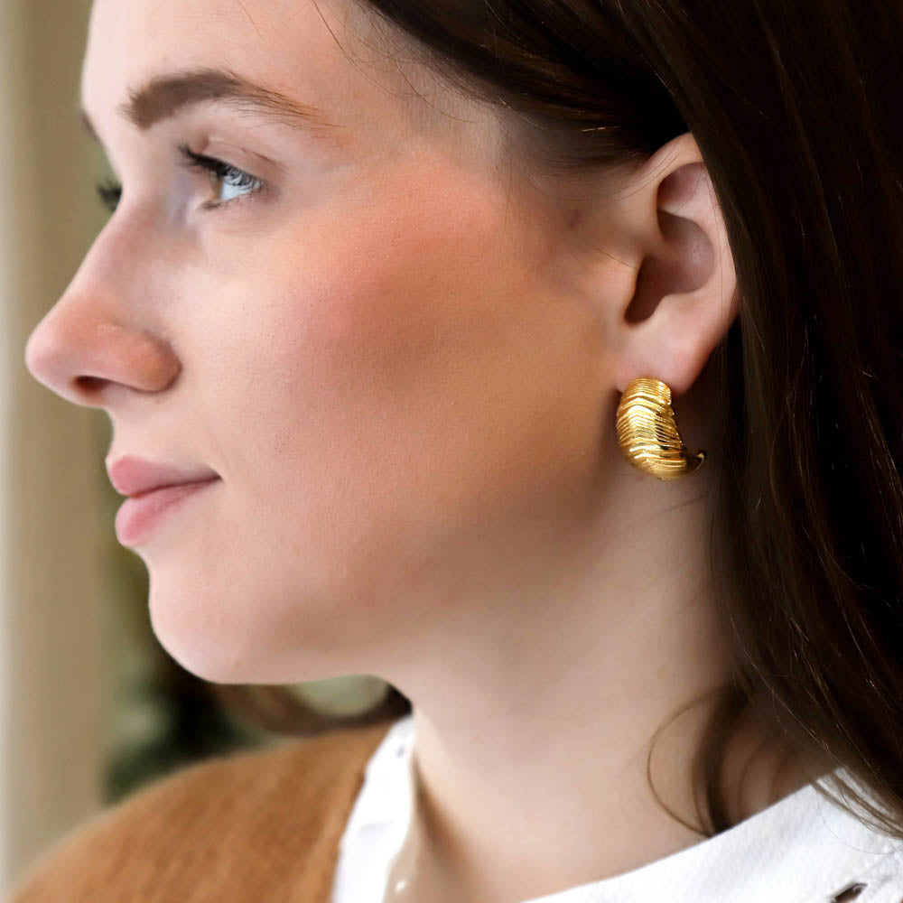 Alisson Feather Earrings