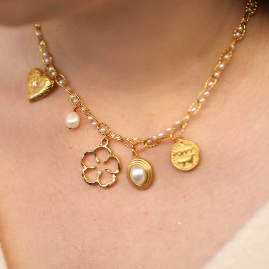 Caïssa Flower Pearl Charms Necklace