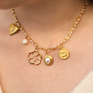 Caïssa Flower Pearl Charms Necklace