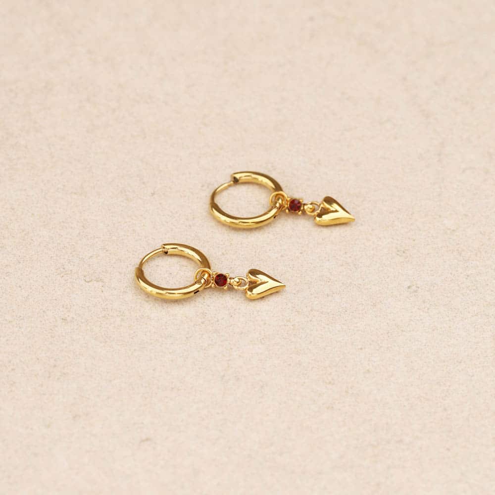 Yunae Mini Heart Earrings