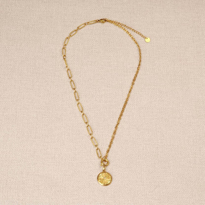 Auralie Clover Half Clip Necklace
