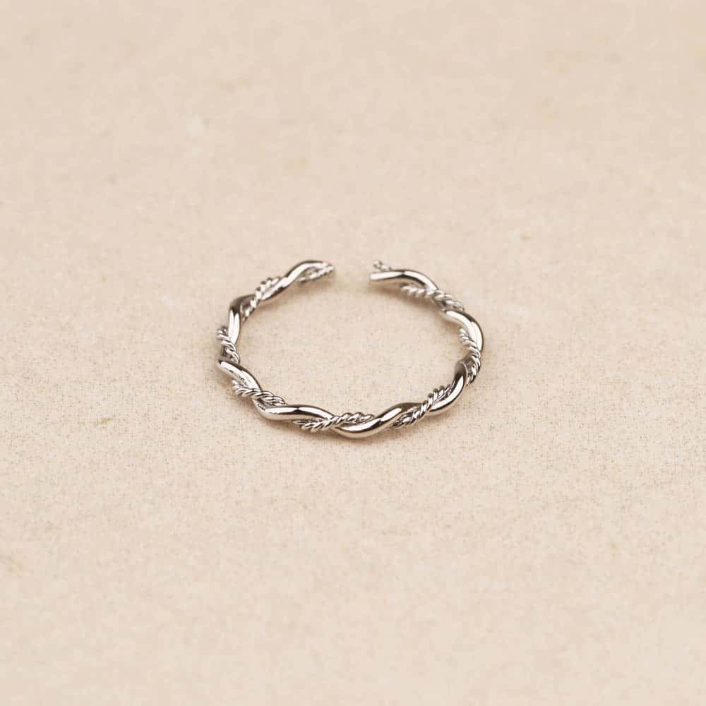 Twistia Ring