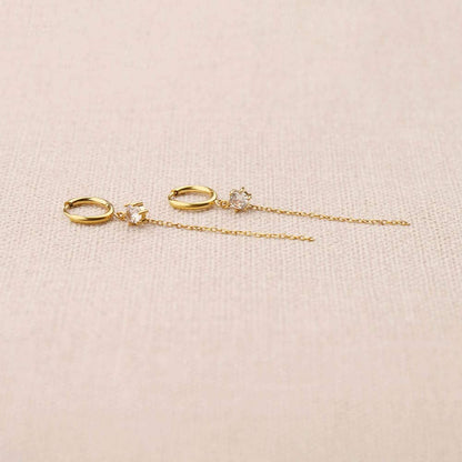 Onysse dangling rhinestone chain earrings