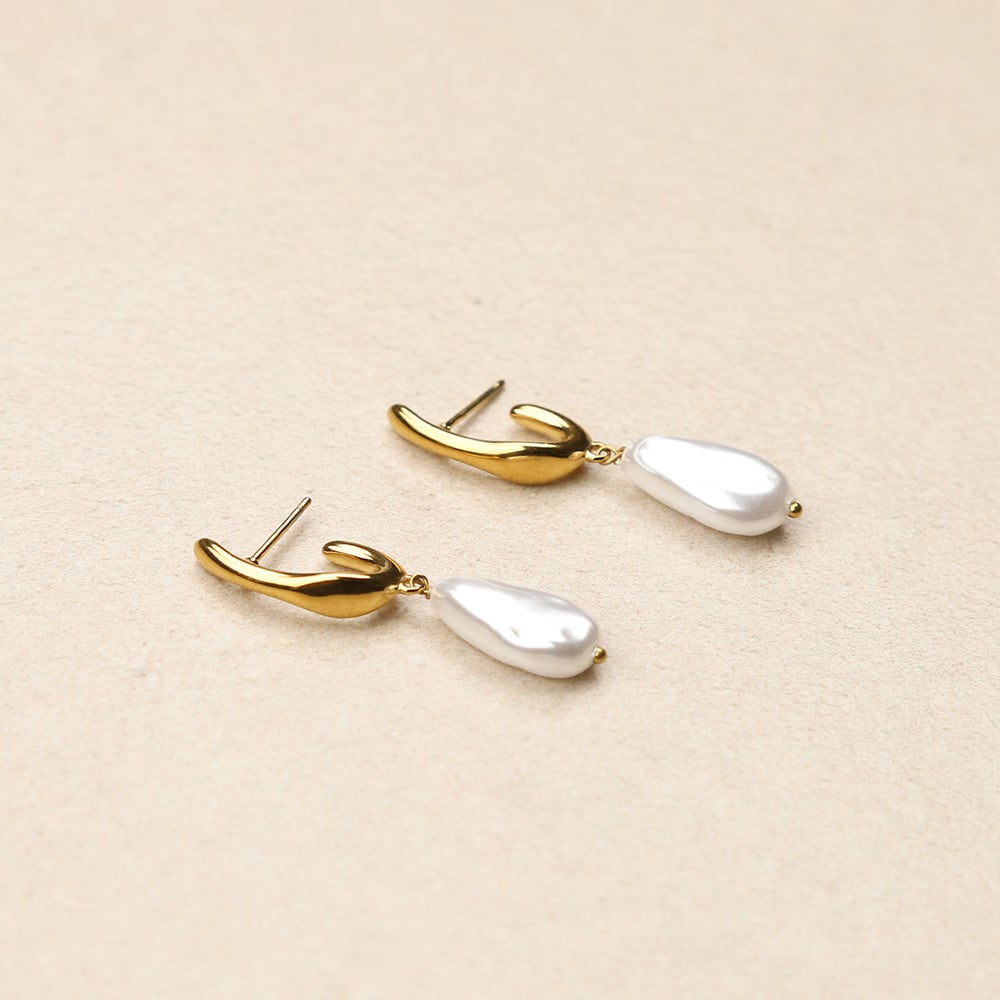 Ismeria Long Drop Imitation Pearl Earrings
