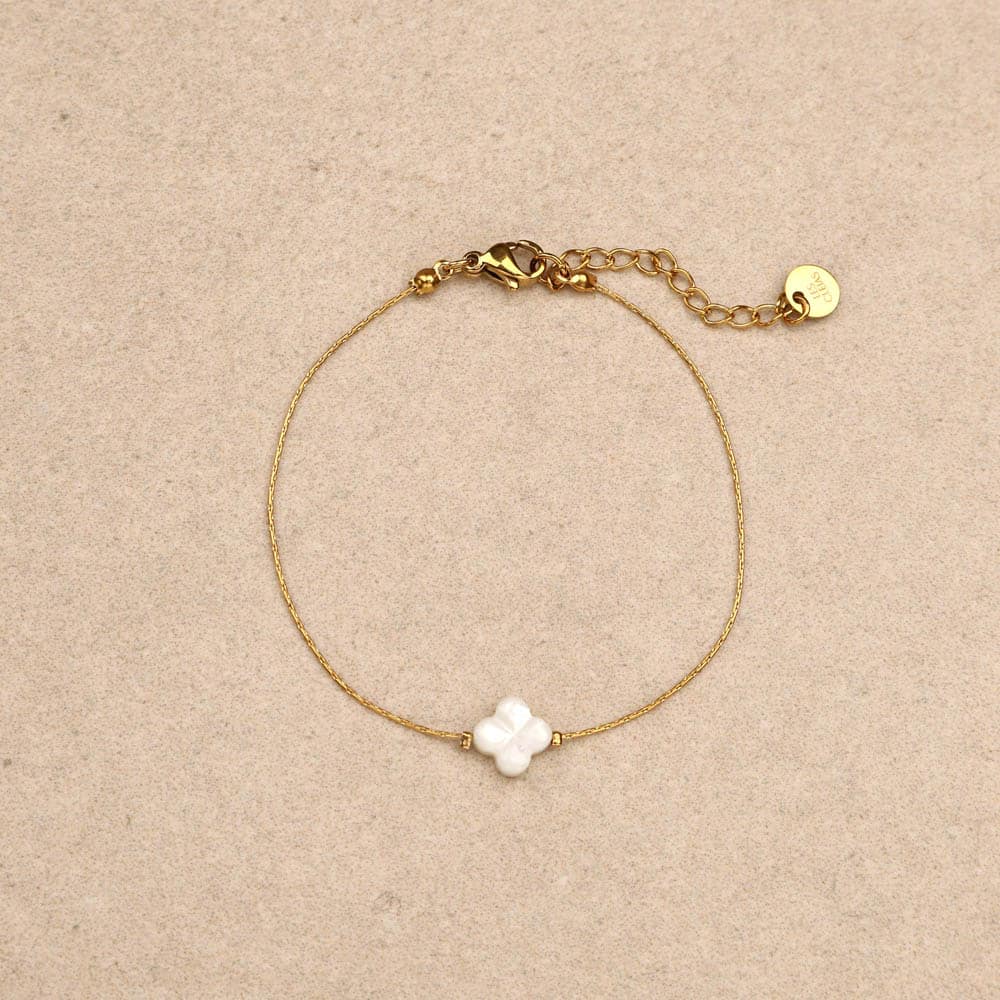 Lumia Mini Pearly Clover Bracelet