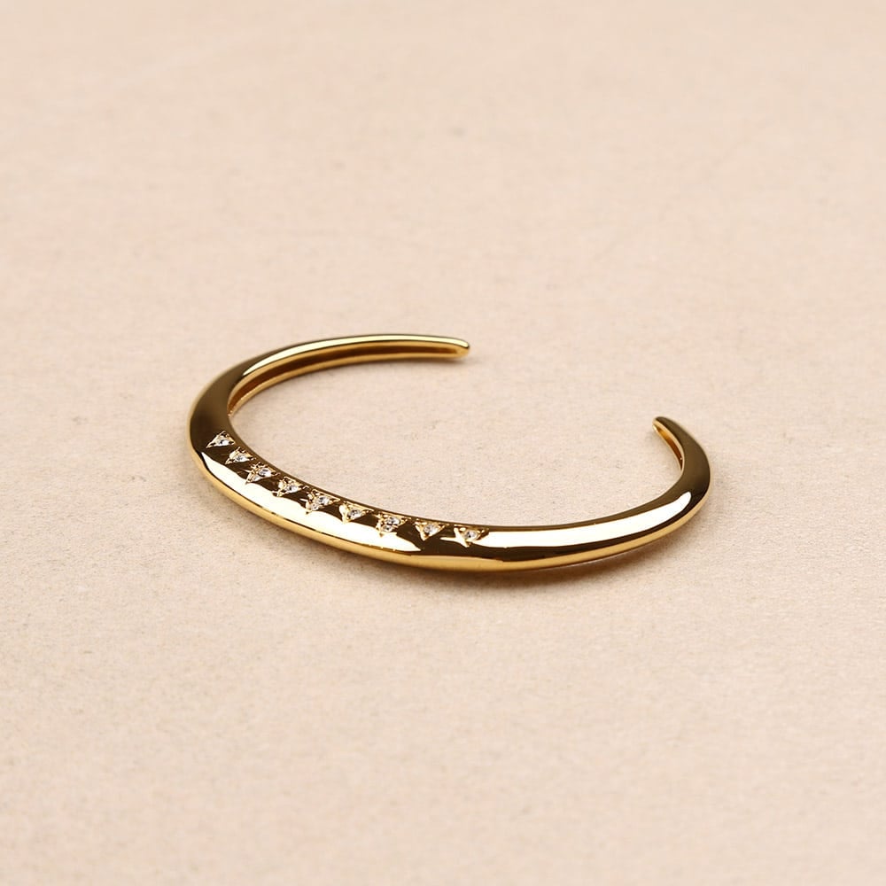 Thaisia Triangle Crystals Bangle