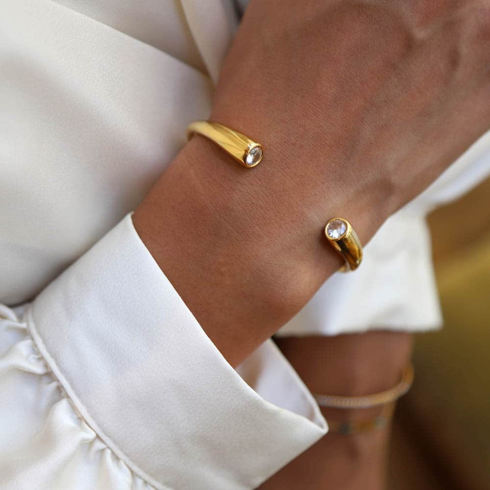 Claria Bangle