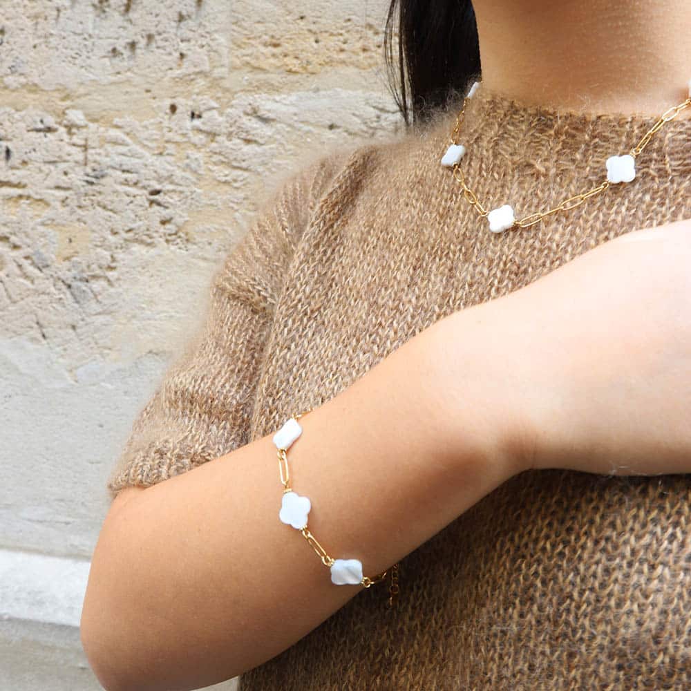 Orelise Big Mother-Of-Pearl Clovers Bracelet