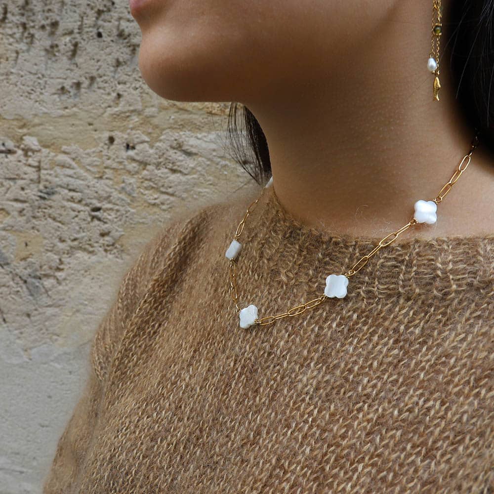 Orelise Big Mother-Of-Pearl Clovers Necklace