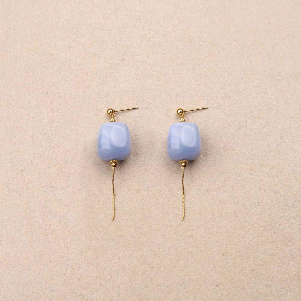 Aveliane Cube Resin Earrings