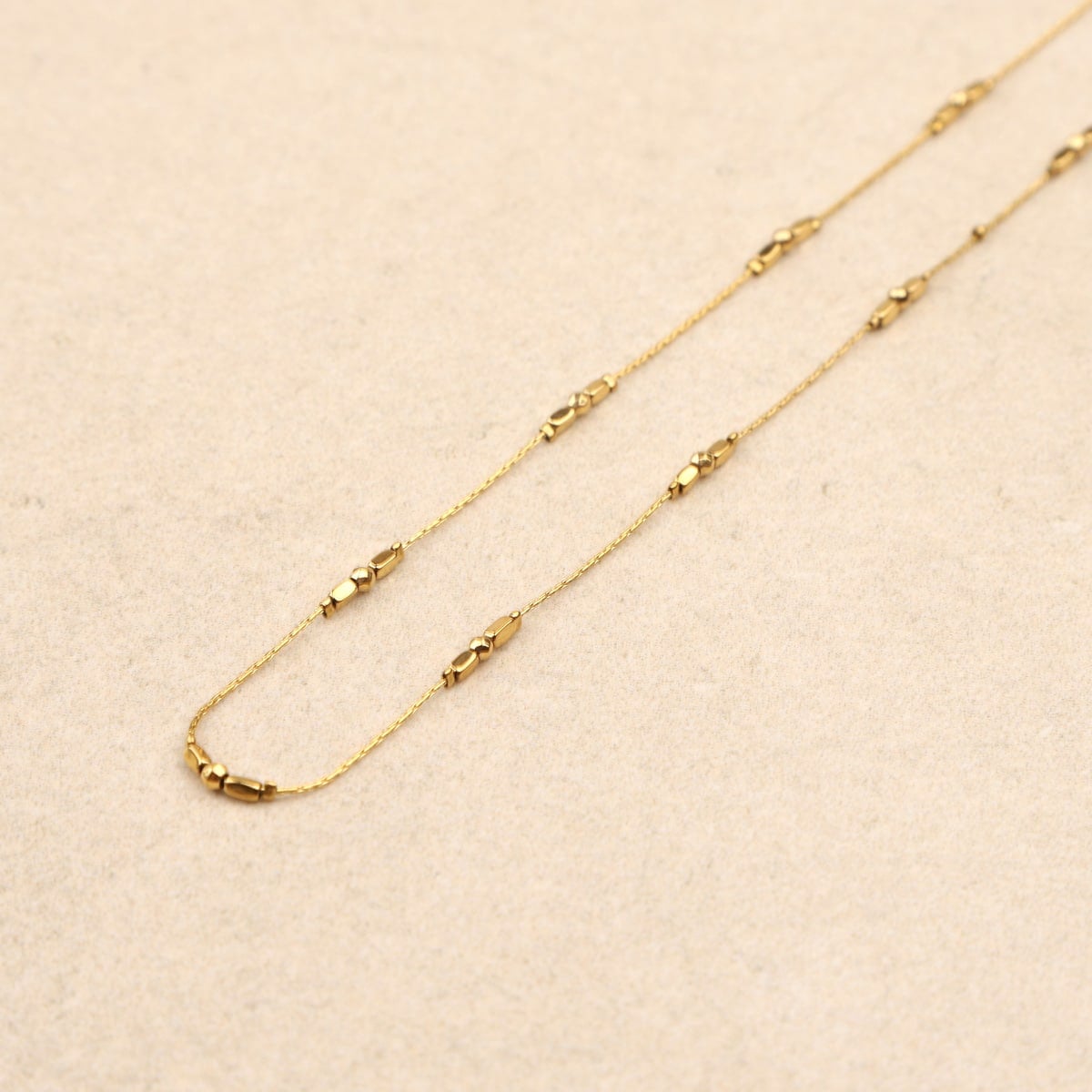 Lye Cylindrical Beads Necklace