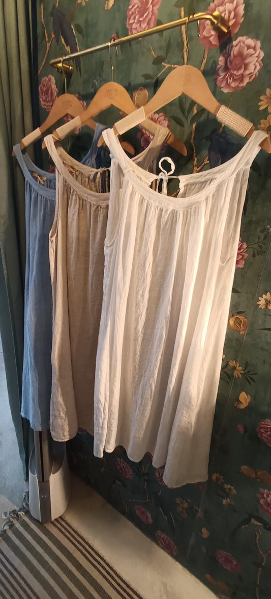 Nais linen U-neck dress