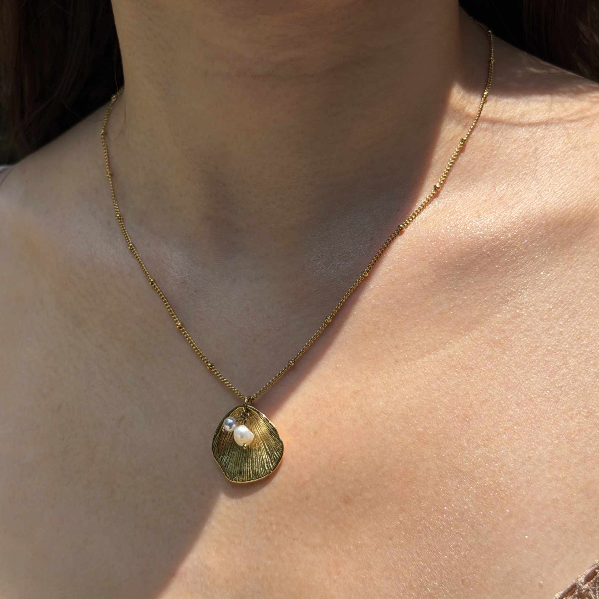 Noema shell & pearls Necklace