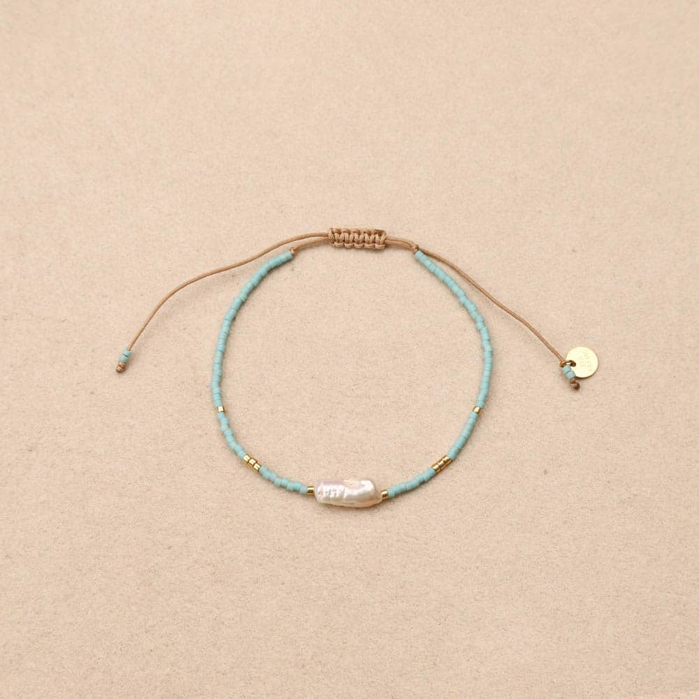 Karuna Pearl Sliding knot Blue Bracelet