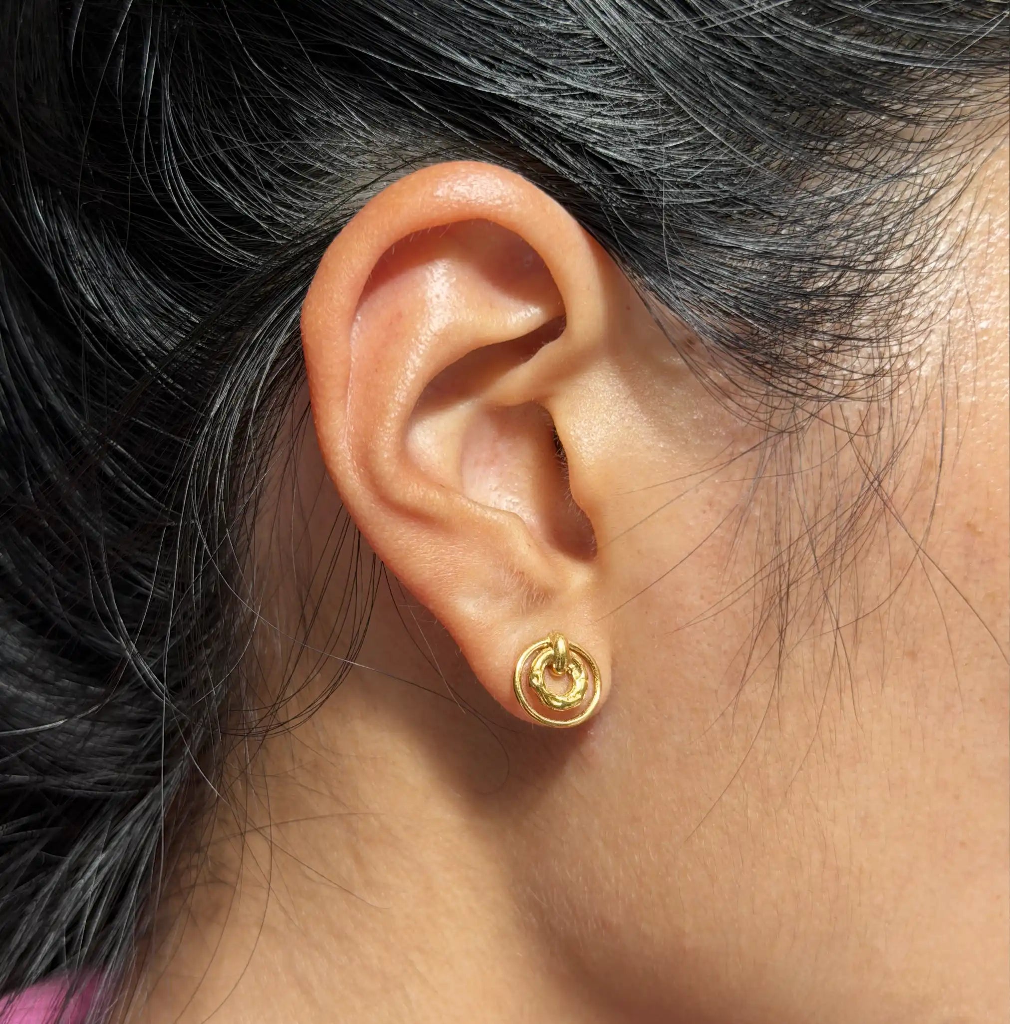 Kelia 2 Small Circles Earrings