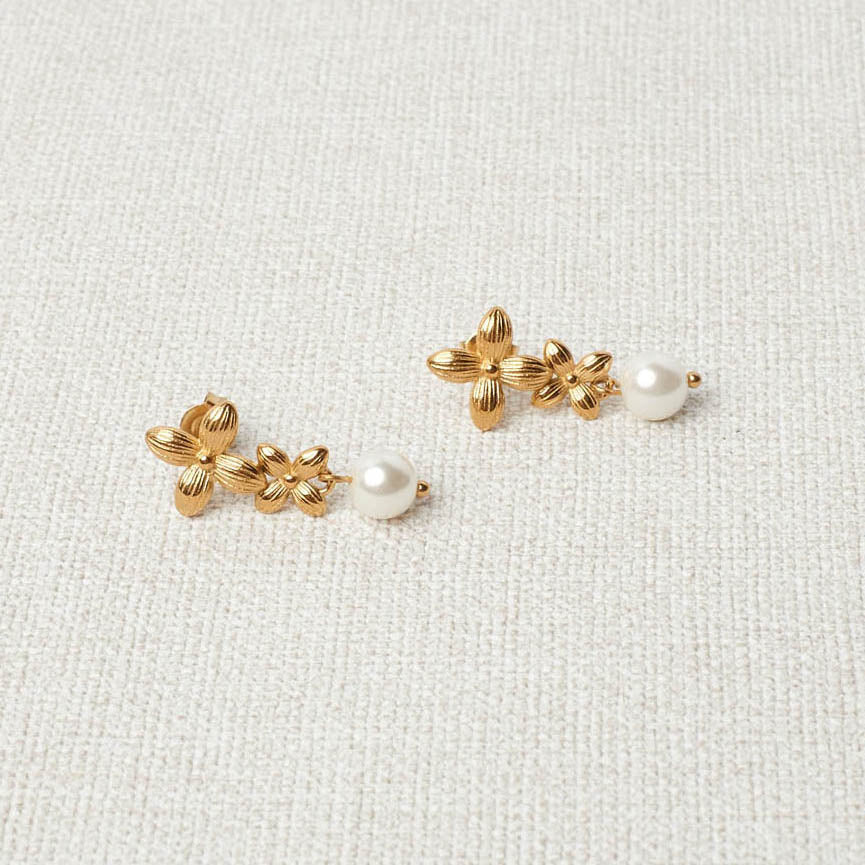 Jacynthe Floral Pearl Earrings