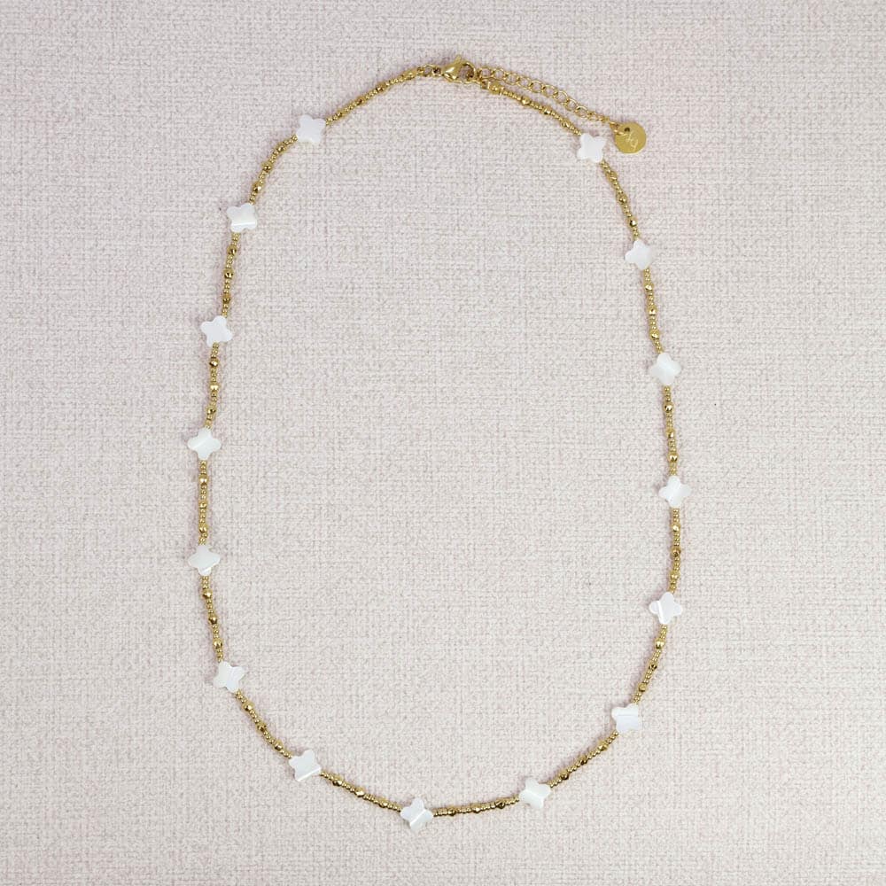 Beata clover pearl Necklace