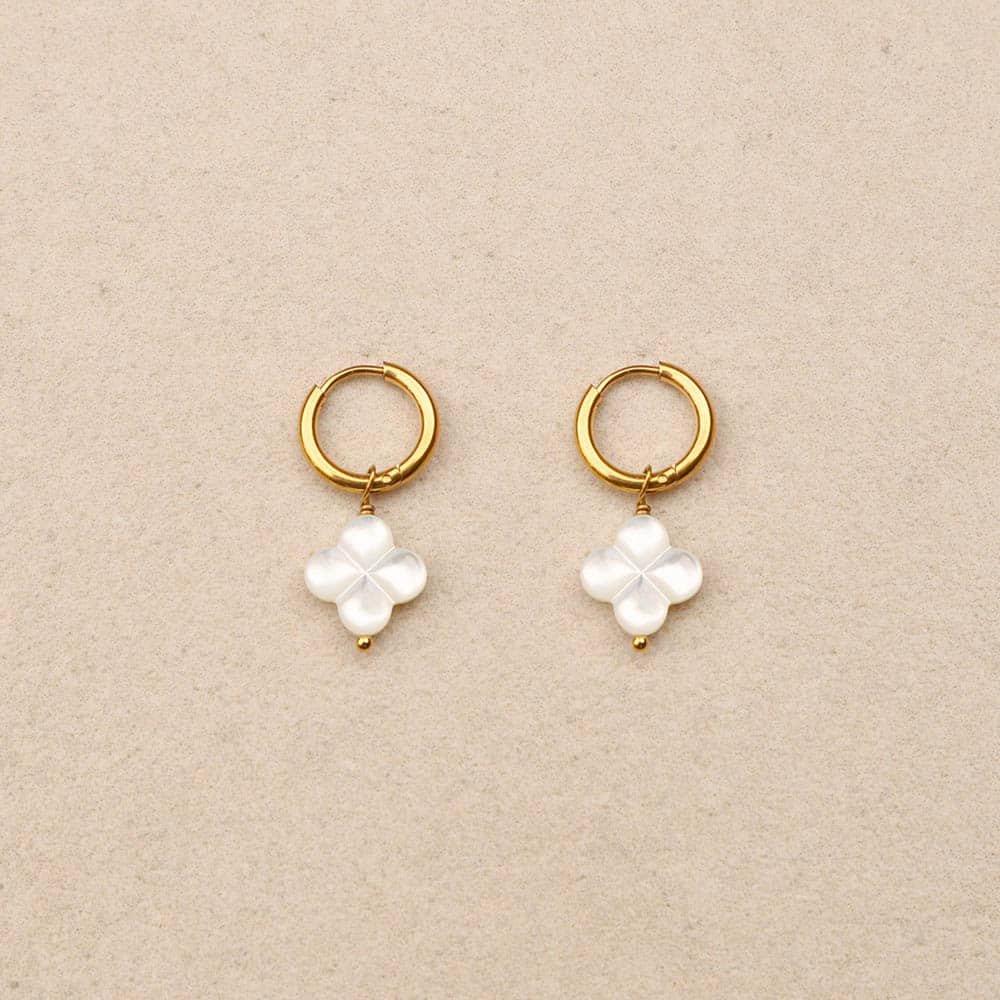 Naclea Pearly Clover Earrings