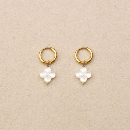 Naclea Pearly Clover Earrings