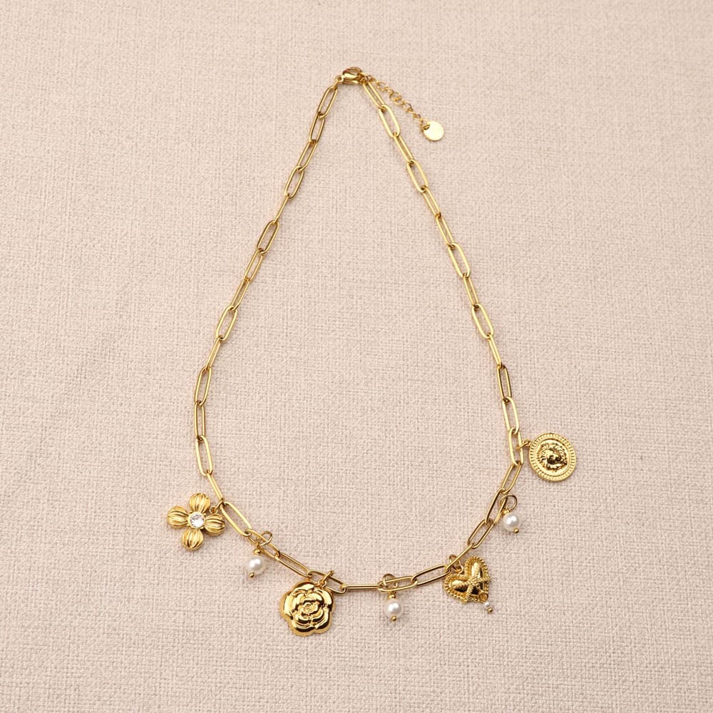 Almira floral charms pearls Necklace
