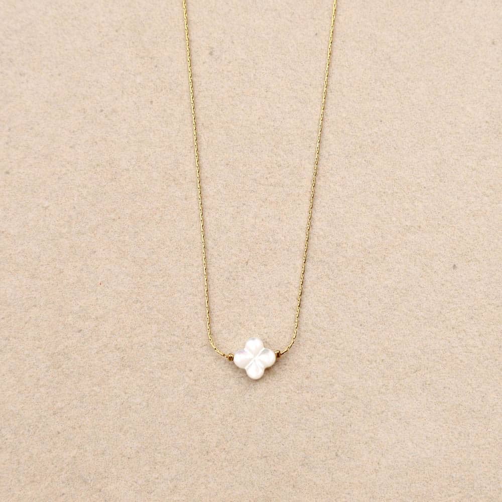 Lumia Mini Pearly Clover Necklace