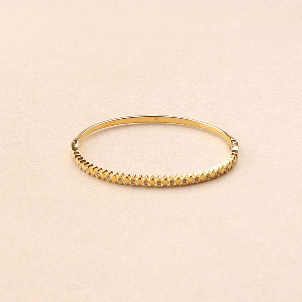 Lyriel Snap Bangle