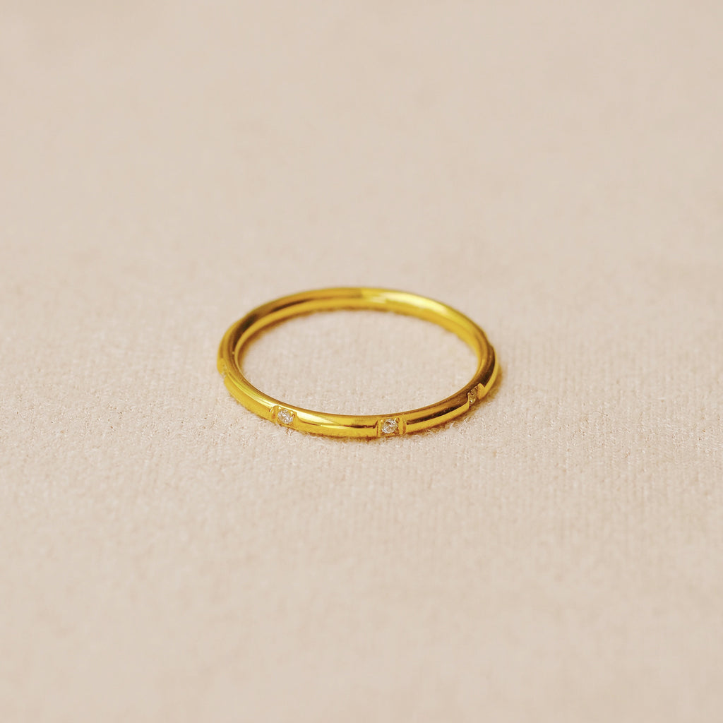 Kate Tiny Rhinestones Ring