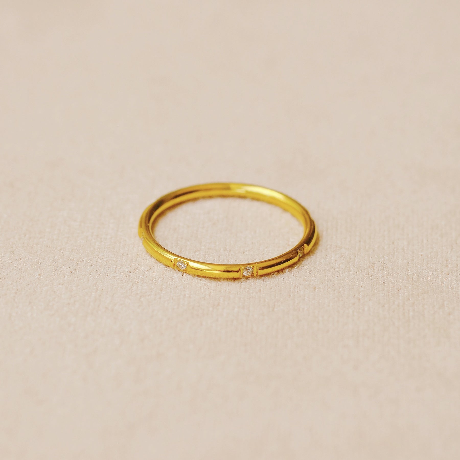 Kate Tiny Rhinestones Ring
