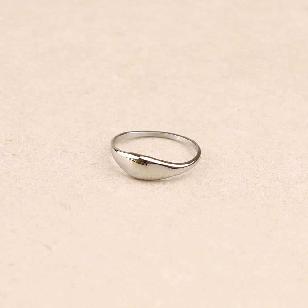 Orie Domed Surface Ring