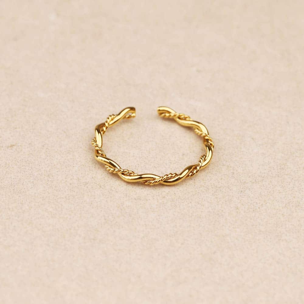 Twistia Ring