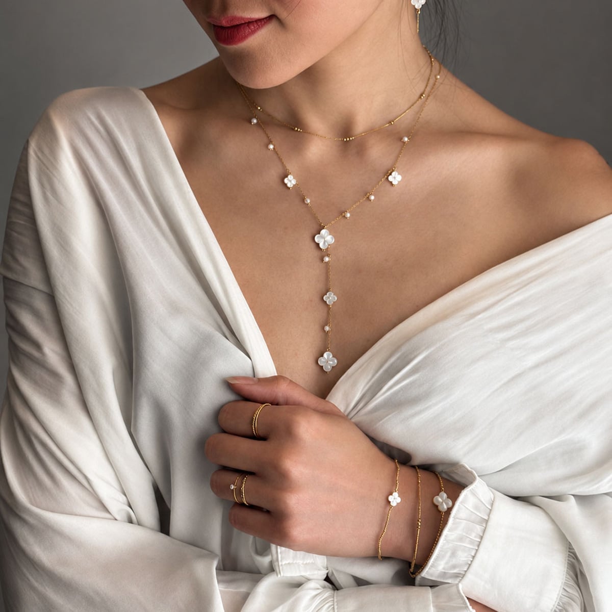 Les Cleias Lumine Mother-Of-Pearl Tie Necklace