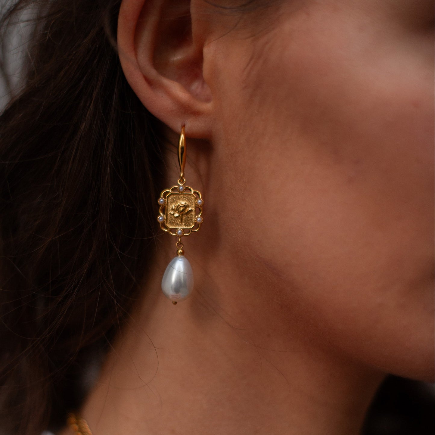 Eulalie Rose Pendant Pearl Earrings