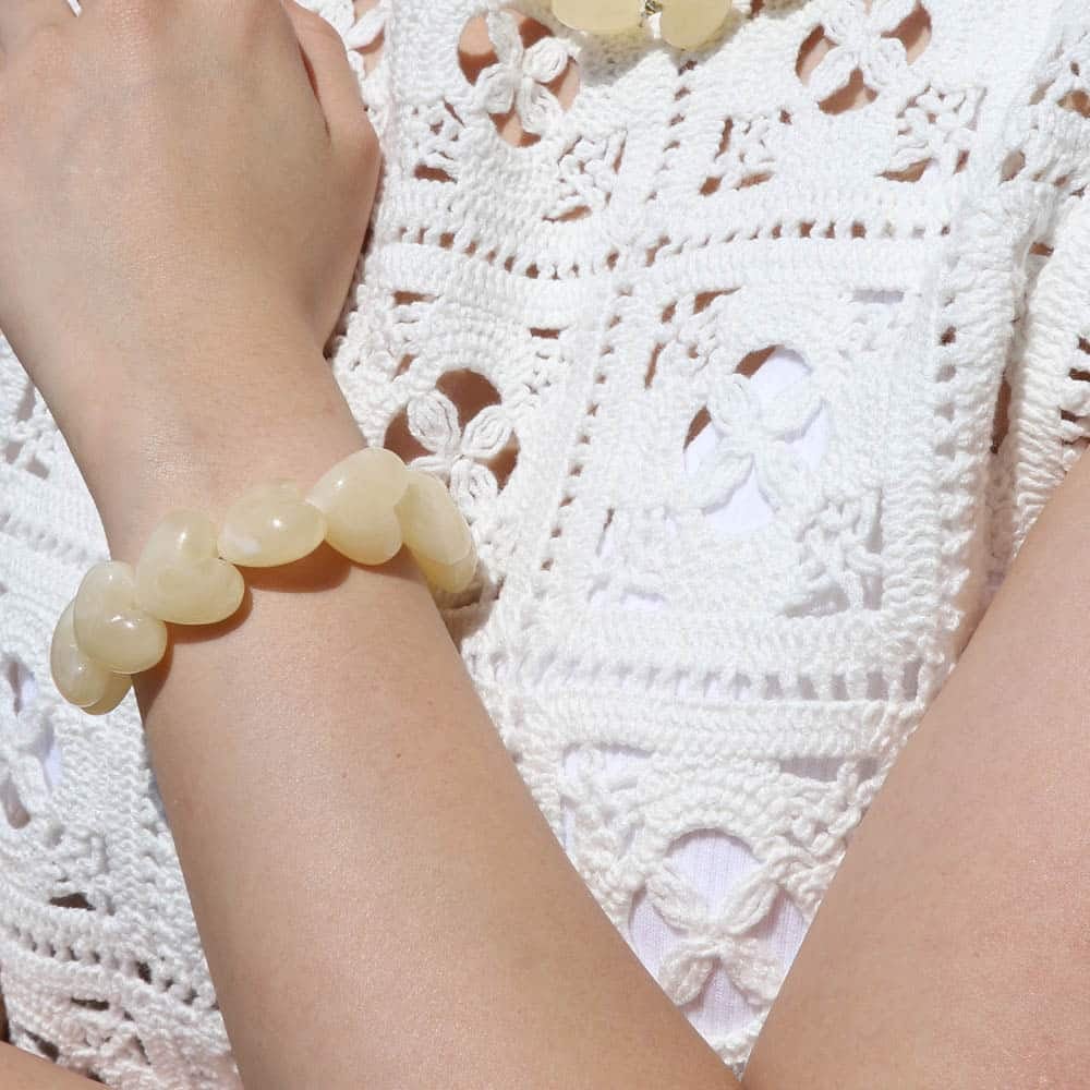 Soraya Heart Resin Elastic Bracelet beige