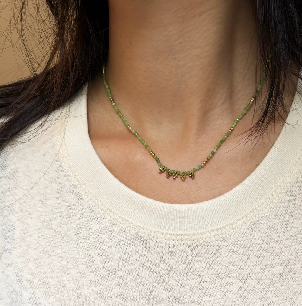 Akar Stones Beads Necklace