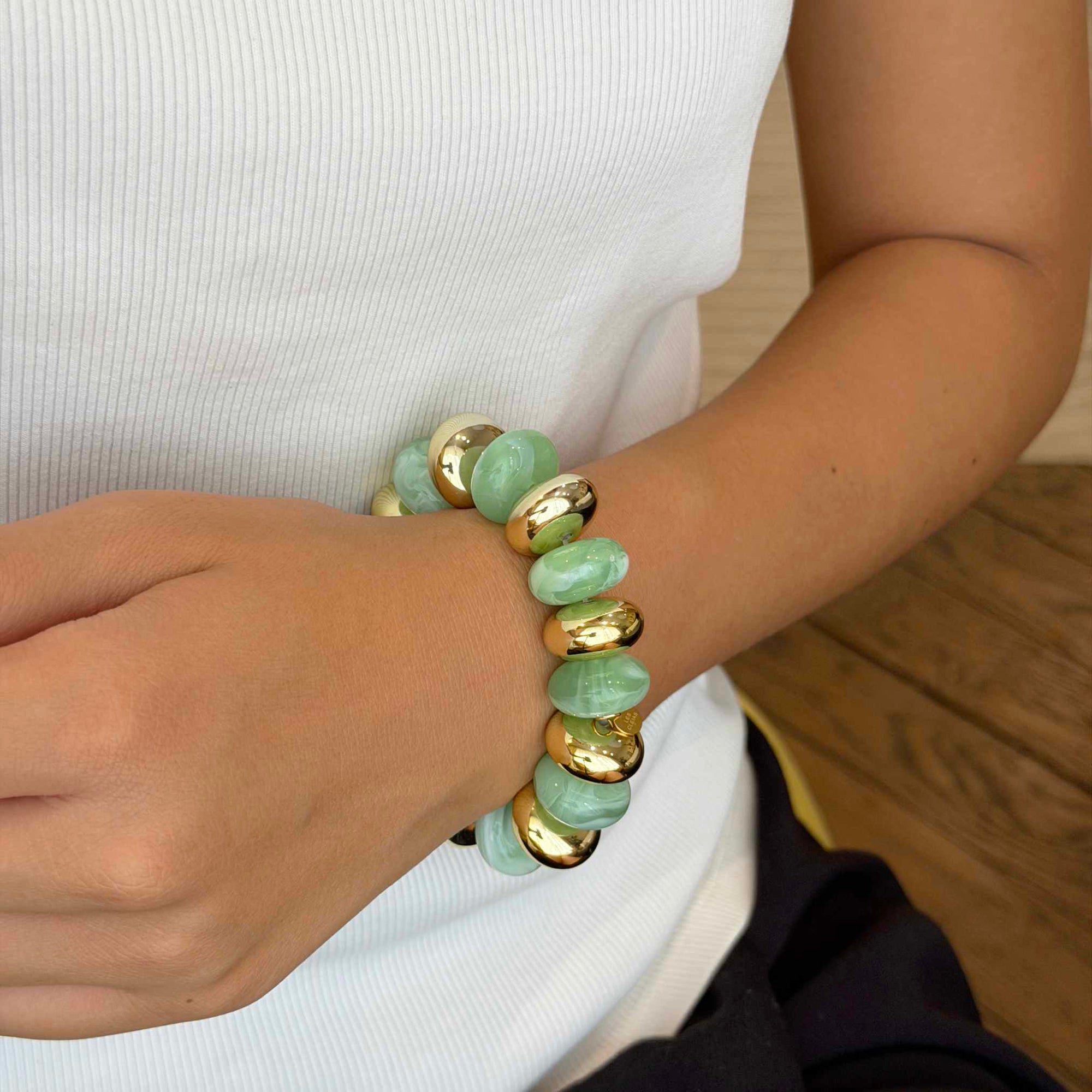 Bloomia Resin Elastic Bracelet