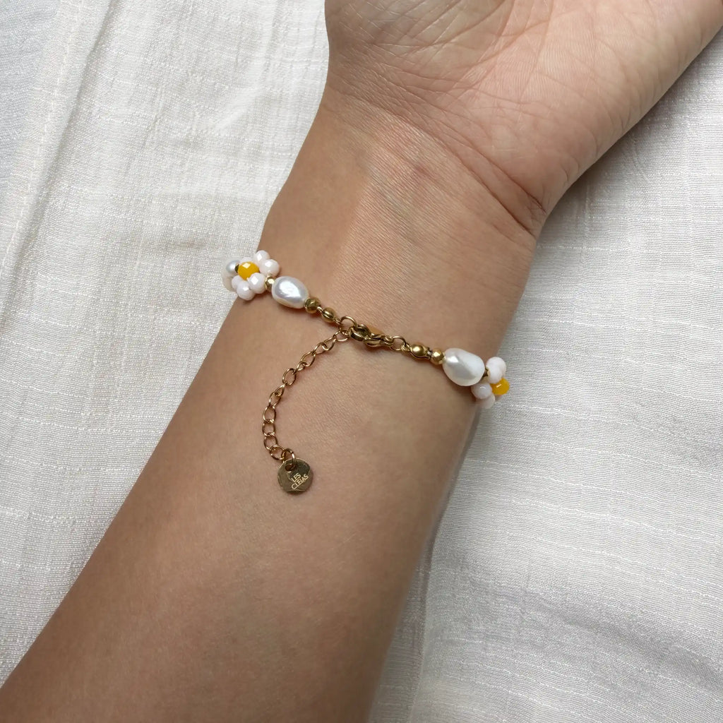 Yasmine crystal flower bracelet