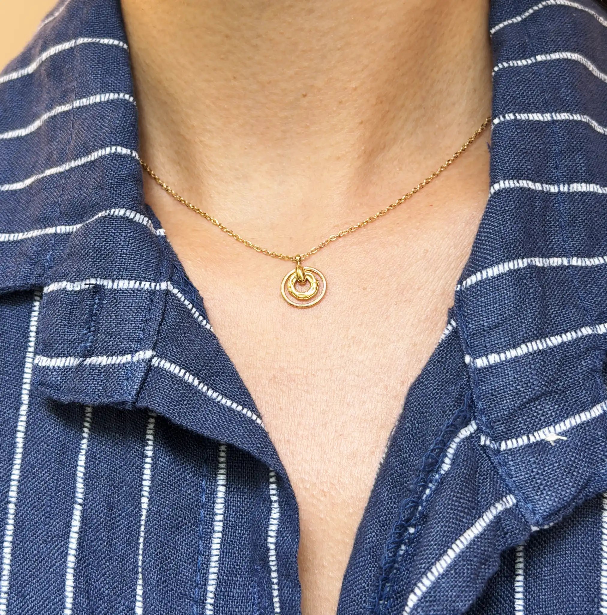 Merya 2 Small Circles Necklace