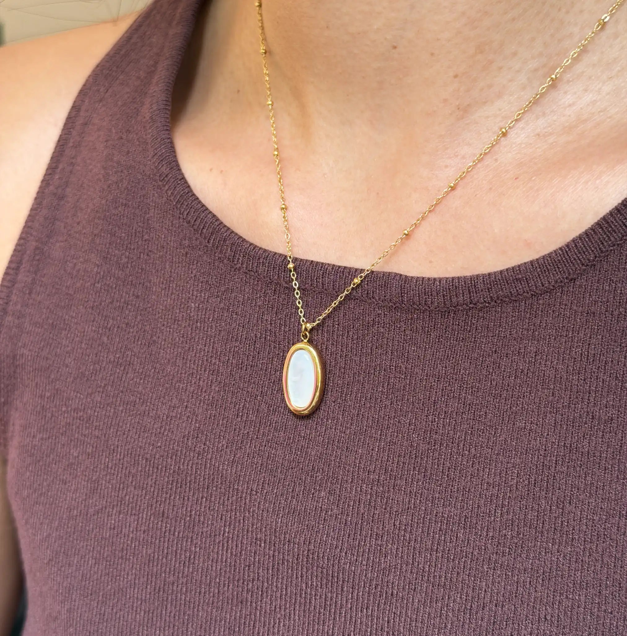 Nircee Oval Mother-of-pearl Necklace