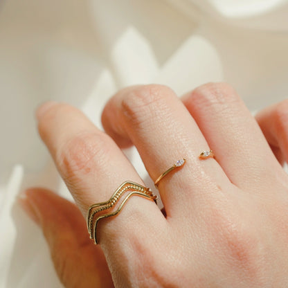 Crystals Hug Ring