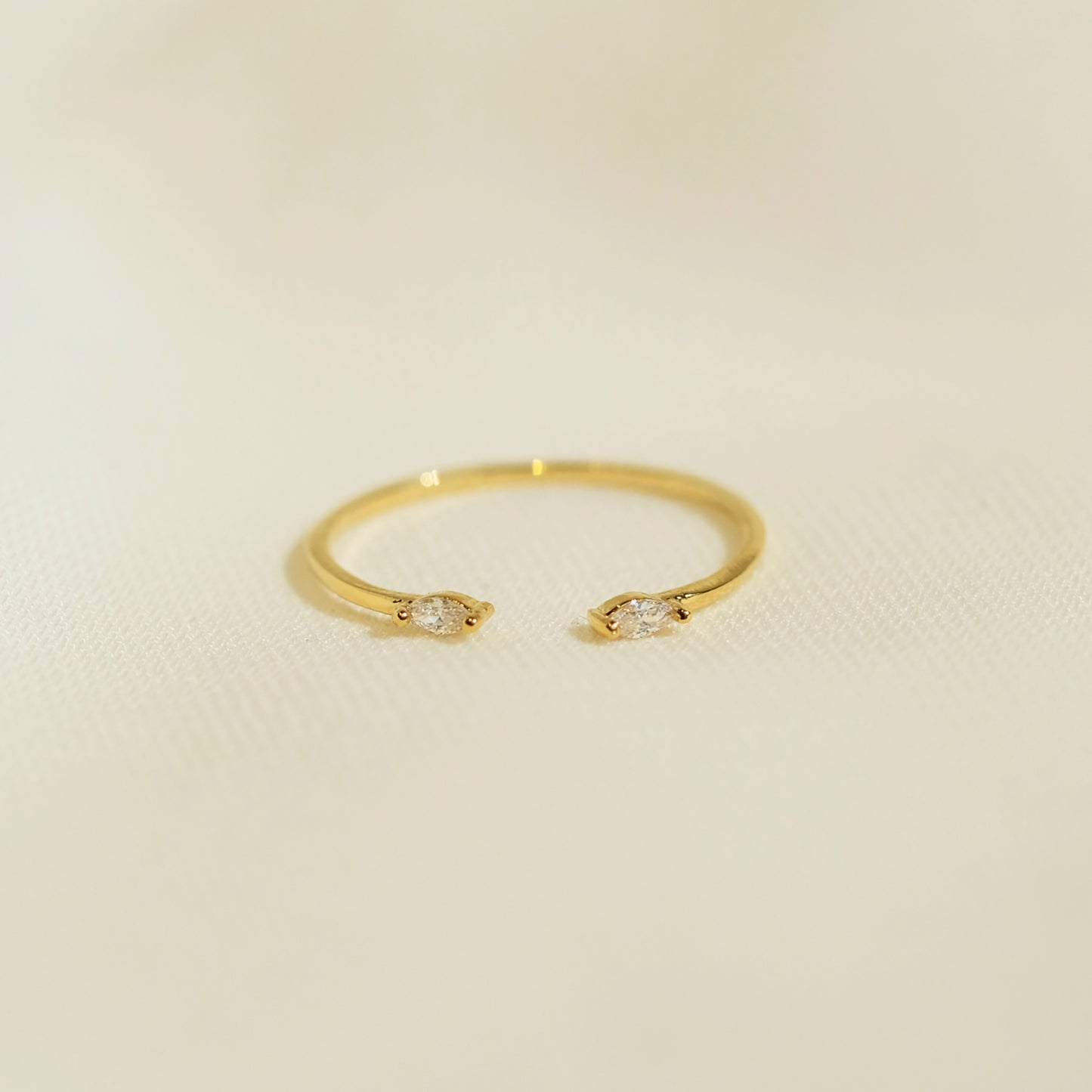 Crystals Hug Ring