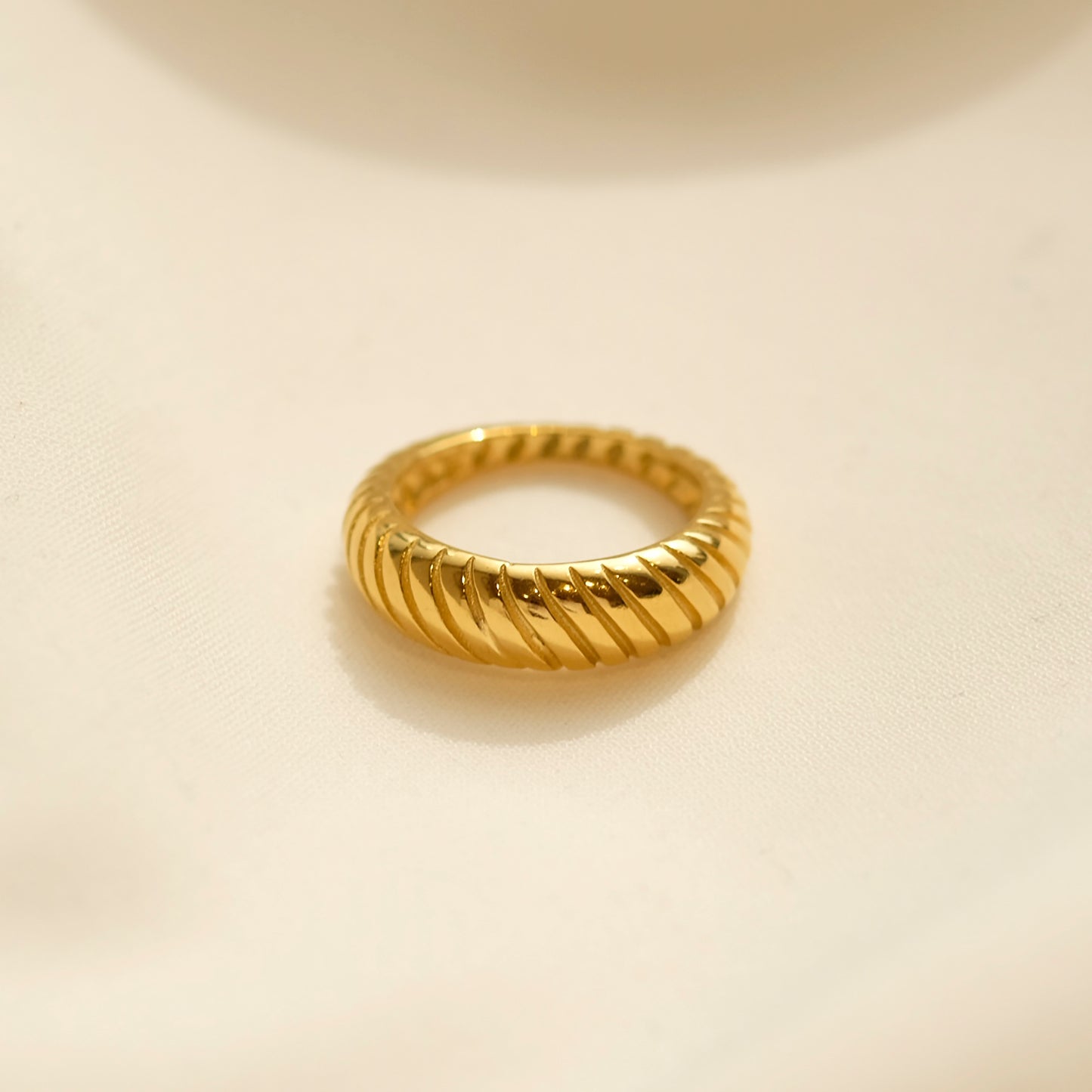 Metal work IV Ring
